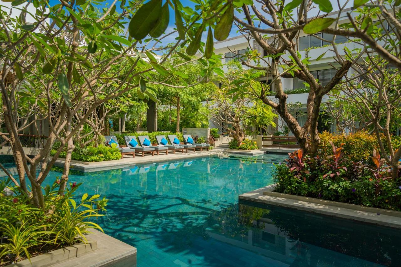 Eightfold Urban Resort Siem Reap Luaran gambar The pool at the hotel