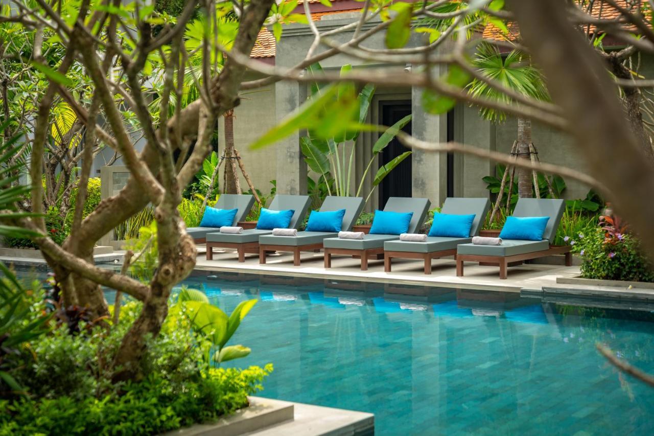 Eightfold Urban Resort Siem Reap Luaran gambar The swimming pool at the hotel