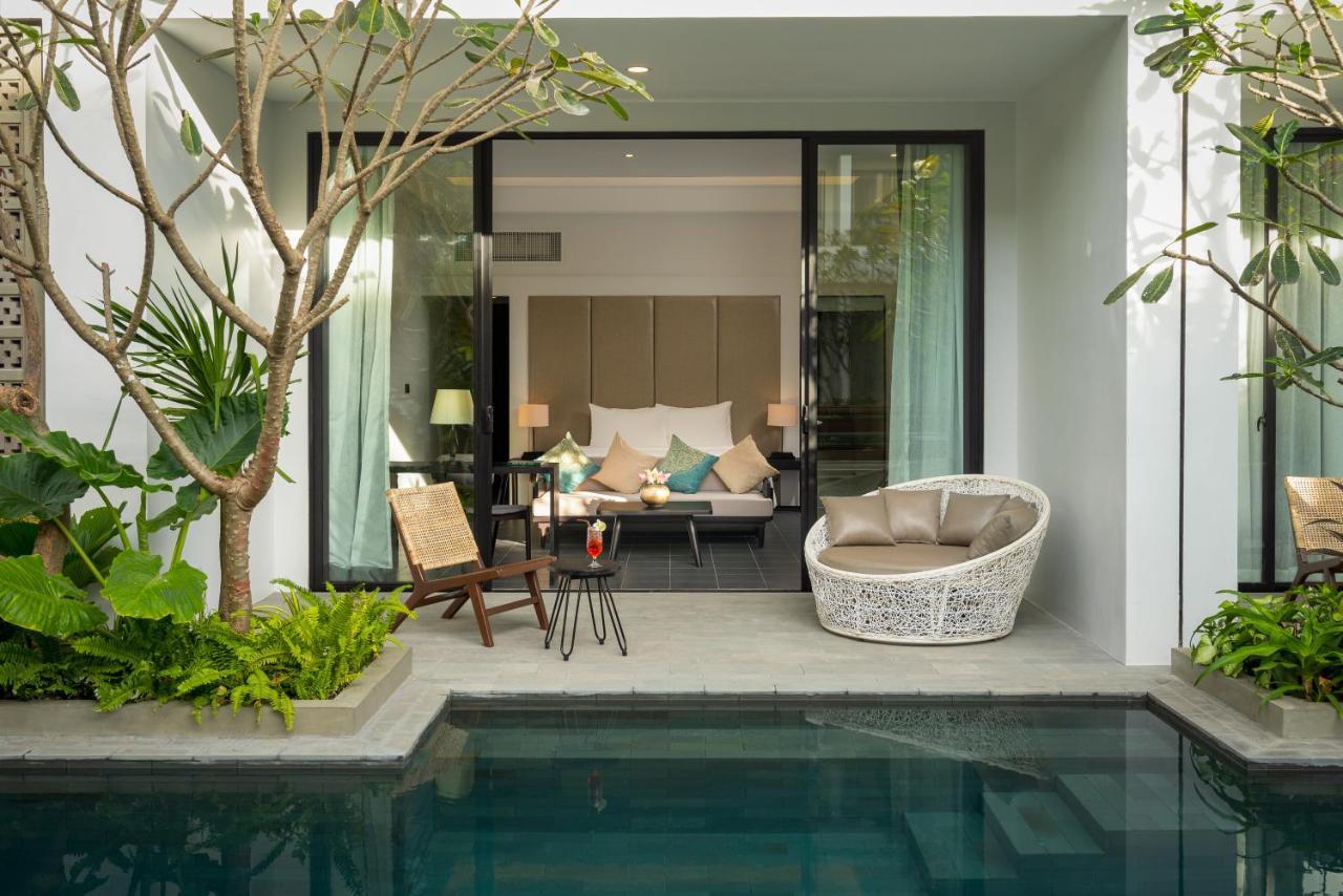 Eightfold Urban Resort Siem Reap Luaran gambar A pool villa at The Sukhothai