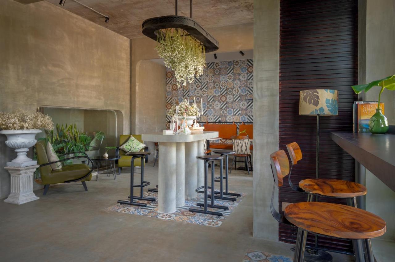 Eightfold Urban Resort Siem Reap Luaran gambar The interior of the restaurant