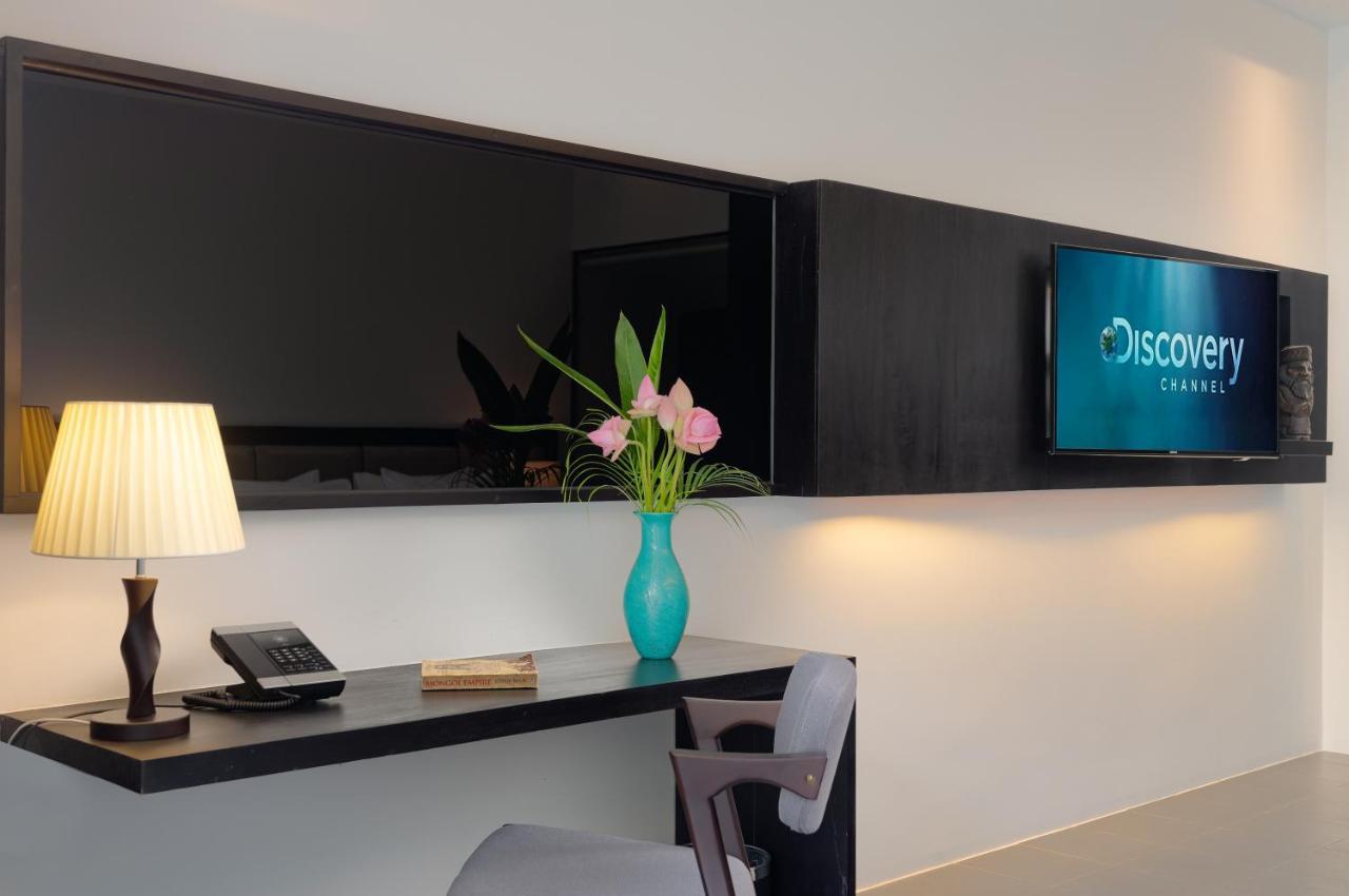 Eightfold Urban Resort Siem Reap Luaran gambar Discovery Suites Amenity Area