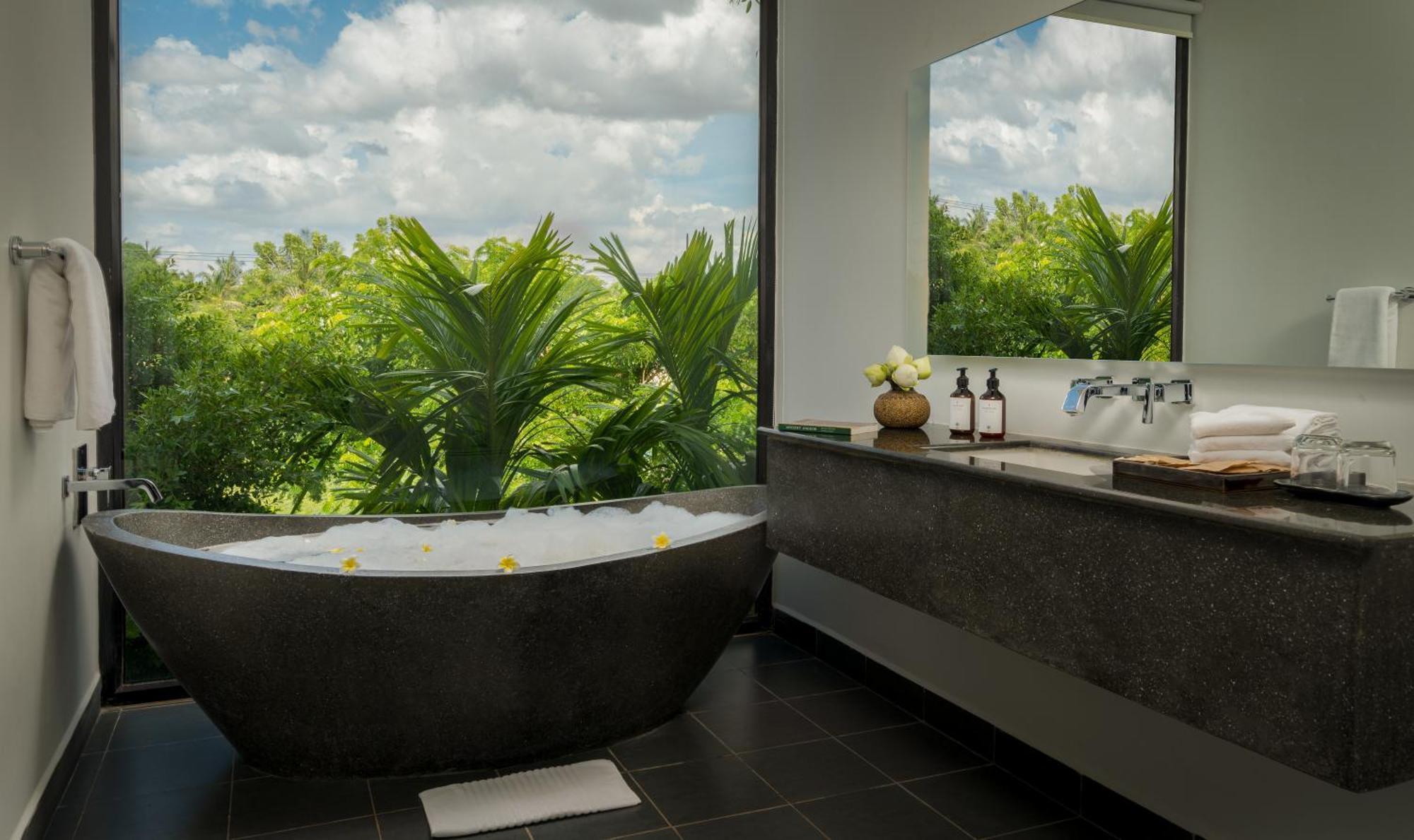 Eightfold Urban Resort Siem Reap Luaran gambar Bathroom at the Bvlgari Hotel, Mexico City